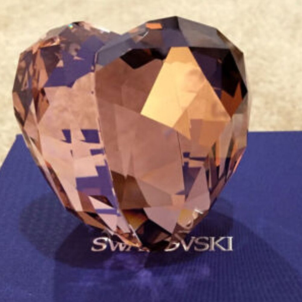 Swarovski BNIB Red Love Heart Paperweight Kayadu Crystas a  Perfect Holiday Gift